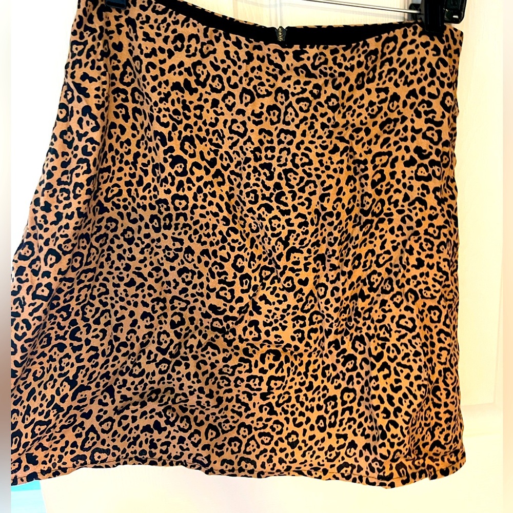 Super sexy Reformation leopard mini skirt, size 4